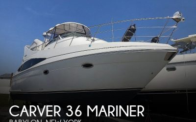 2005 Carver 36 Mariner