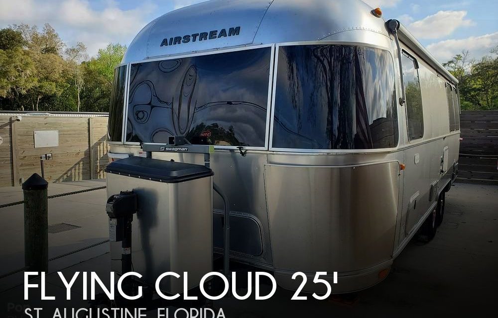 2020 Airstream Airstream Flying Cloud 25FB Twin