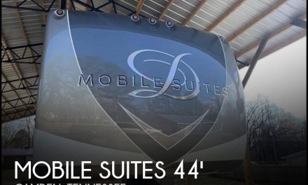 2020 DRV Mobile Suites Houston 44