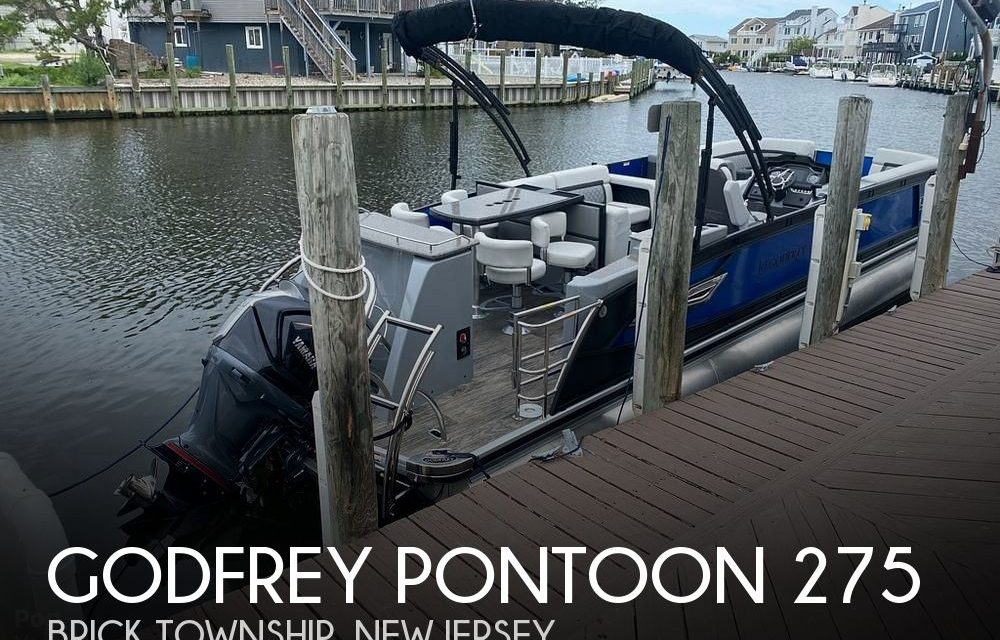 2021 Godfrey Pontoon AquaPatio 275 CBE