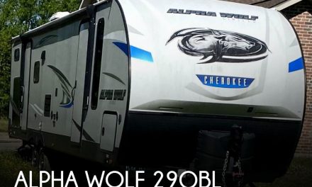 2019 Cherokee Alpha Wolf 29QBL