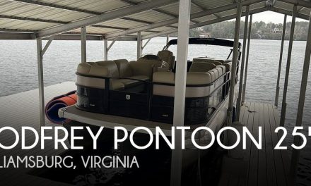 2019 Godfrey Pontoon Sweetwater Premium