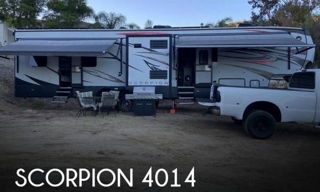 2016 Winnebago Scorpion 4014