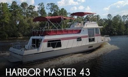 1990 Harbor Master 43