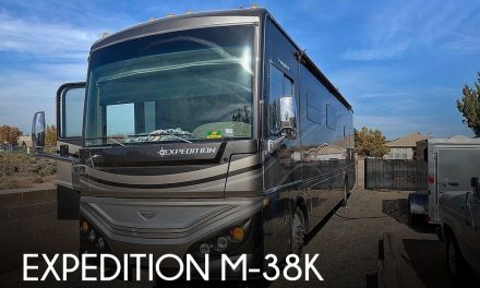 2015 Fleetwood Expedition M-38K
