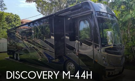 2019 Fleetwood Discovery M-44H