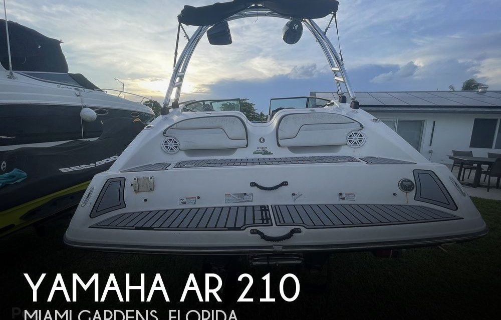2015 Yamaha AR 210
