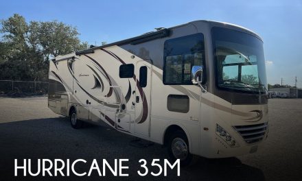 2017 Thor Motor Coach Hurricane 35M