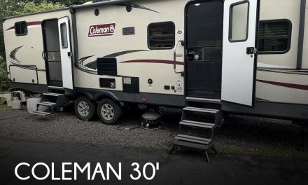 2019 Dutchmen Coleman Light Series M-3015BH