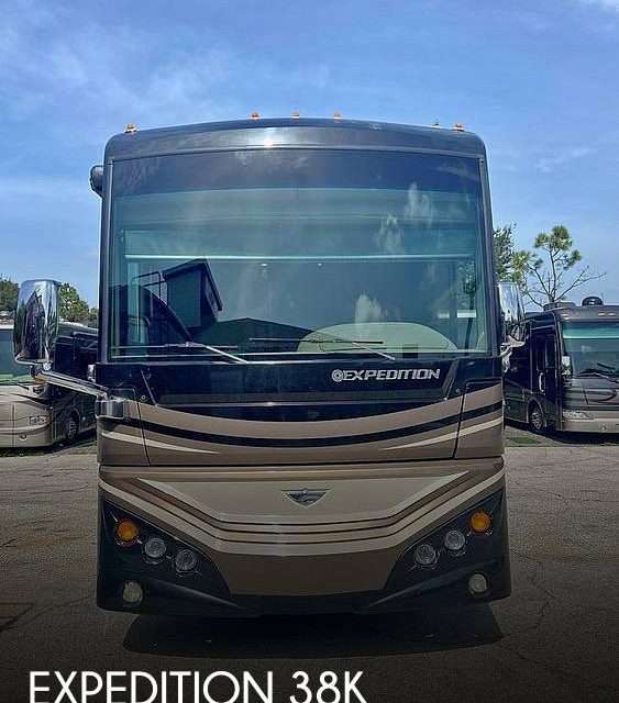 2016 Fleetwood Expedition 38k