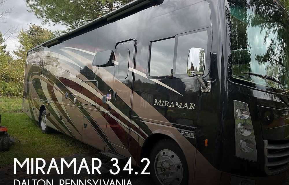 2018 Thor Motor Coach Miramar 34.2