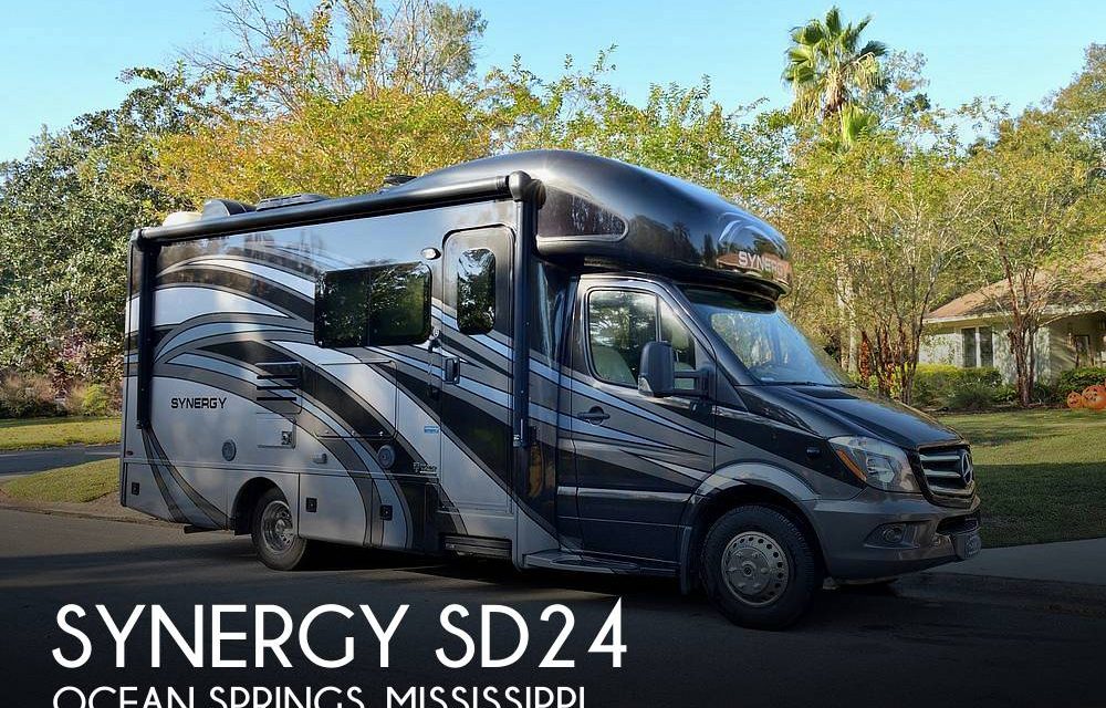 2016 Thor Motor Coach Synergy SD24