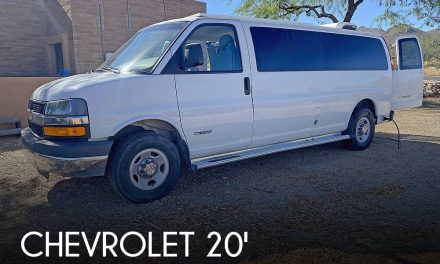 2003 Chevrolet Chevy Express 3500 Extended