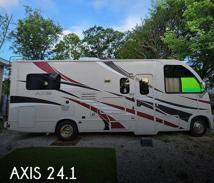 2014 Thor Motor Coach Axis 24.1