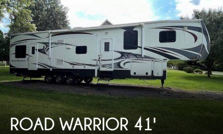 2013 Heartland Road Warrior M-415RW