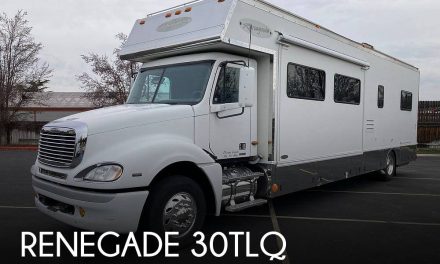 2004 Harney Coach Works Renegade 30TLQ