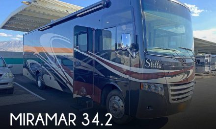 2016 Thor Motor Coach Miramar 34.2
