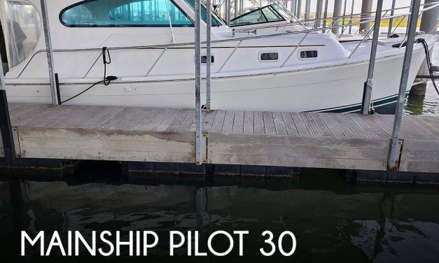 2000 Mainship Pilot 30