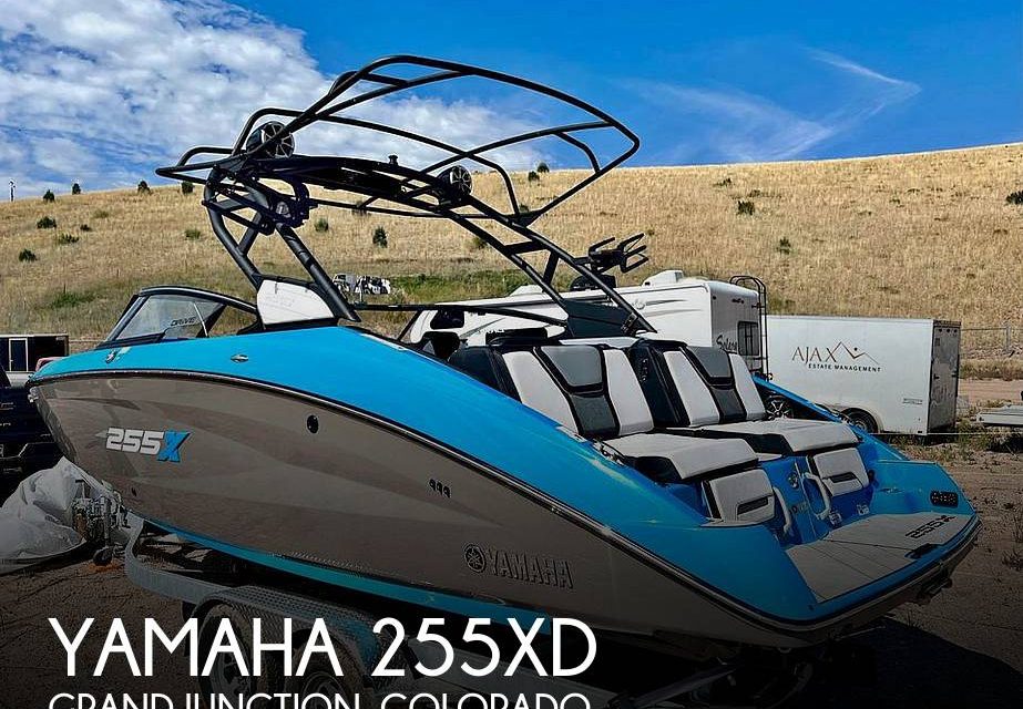 2022 Yamaha 255XD