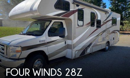2015 Thor Motor Coach Four Winds 28Z