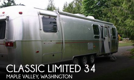 2002 Airstream Classic Limited 34