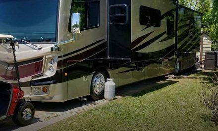 2017 Fleetwood Discovery 39F