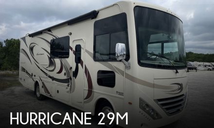 2017 Thor Motor Coach Hurricane 29M