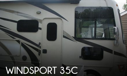 2015 Thor Motor Coach Windsport 35C