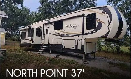 2017 Jayco North Point Luxury Edition 377