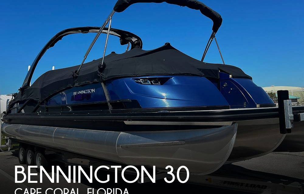 2022 Bennington 30 QSBWAX2