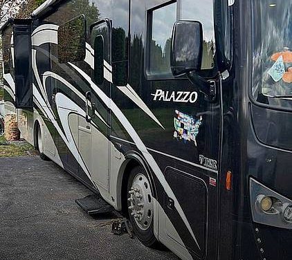 2018 Thor Motor Coach Palazzo Palazzo 33.2