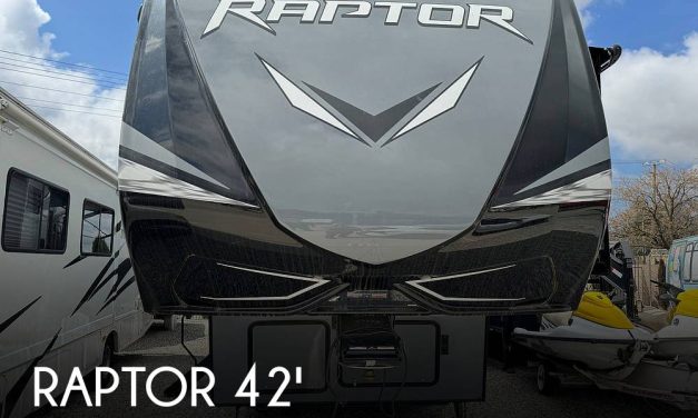 2021 Keystone Raptor 429 Toy Hauler