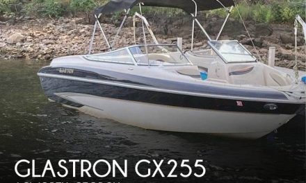 2004 Glastron GX255