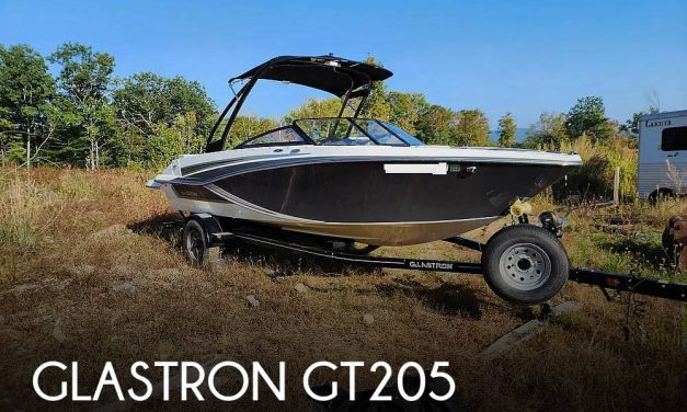 2021 Glastron GT205
