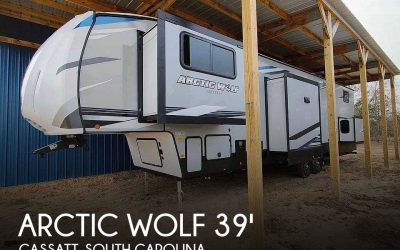 2022 Cherokee Arctic Wolf 3990 Suite