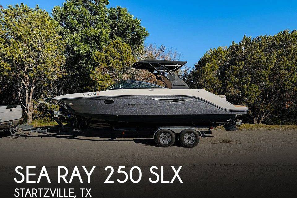 2018 Sea Ray 250 Slx