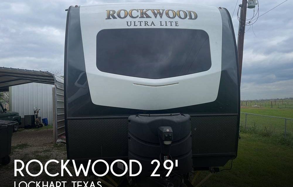 2020 Forest River Rockwood Ultra Lite 2906RS
