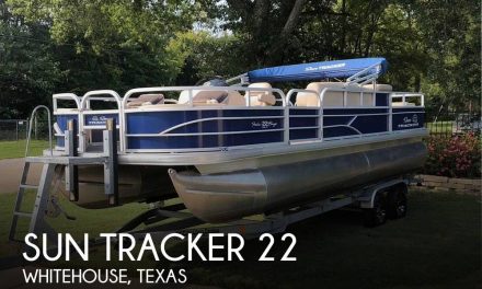 2017 Sun Tracker 22 Fishing Barge